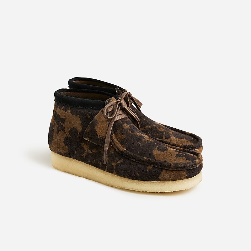 J.Crew Clarks® Originals Wallabee® boots in suede Khaki Floral Sale | 24AEWPCTU